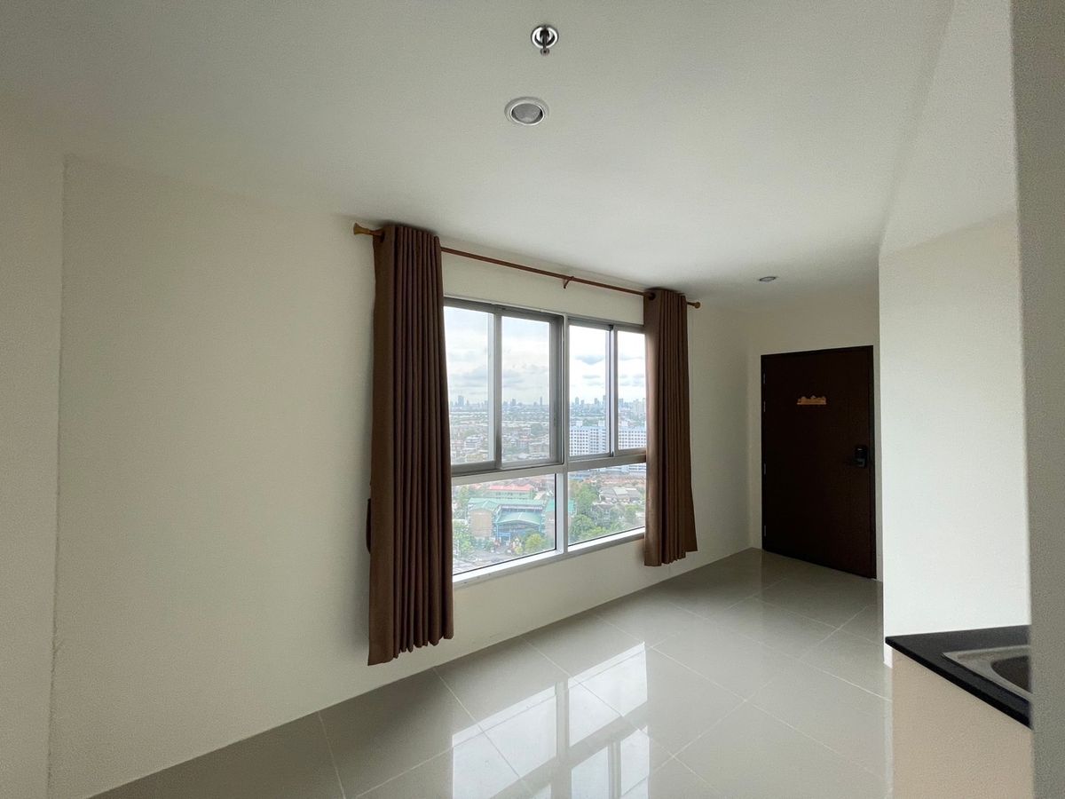 For RentCondoPattanakan, Srinakarin : For rent, Assikan Place Srinakarin, 1 bedroom, 2 bathrooms, 1 living room, 2nd floor, size 43.52 sq.m., price 8000 baht.