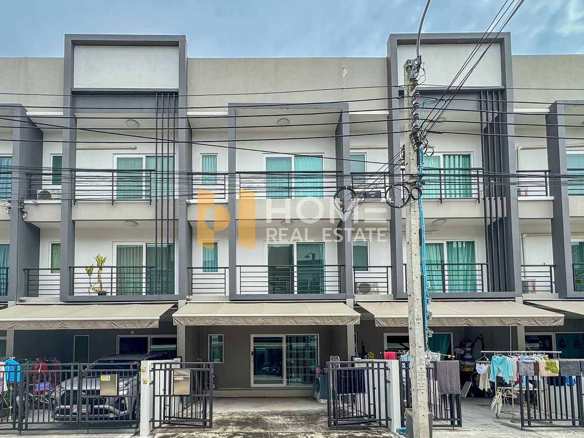 For SaleTownhomeLadkrabang, Suwannaphum Airport : Baan Klang Mueang Suan Luang / 3 Bedrooms (Sale), Baan Klang Muang Suanluang / 3 Bedrooms (For Sale) FON093