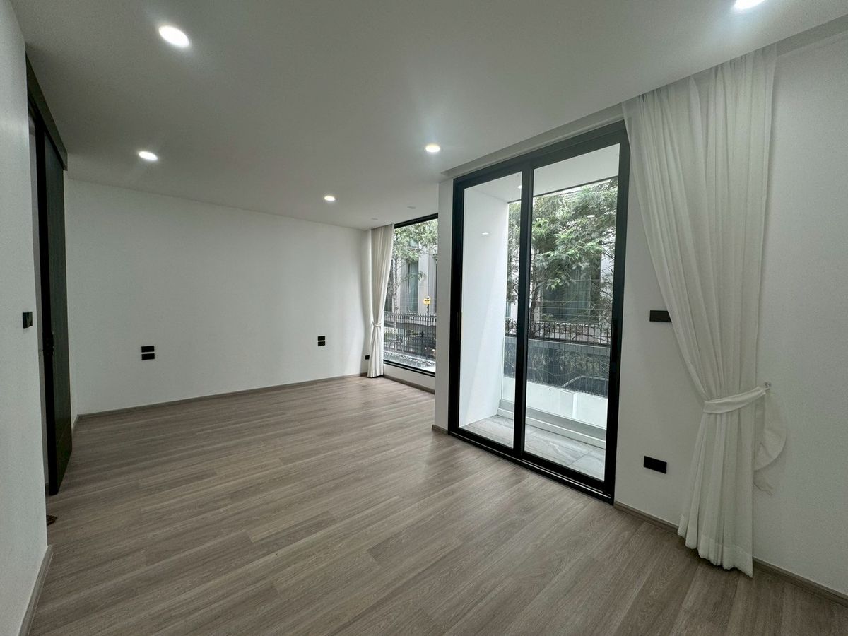 For SaleTownhomeNana, North Nana,Sukhumvit13, Soi Nana : New renovated houses ** NO CO-AGENT ** 