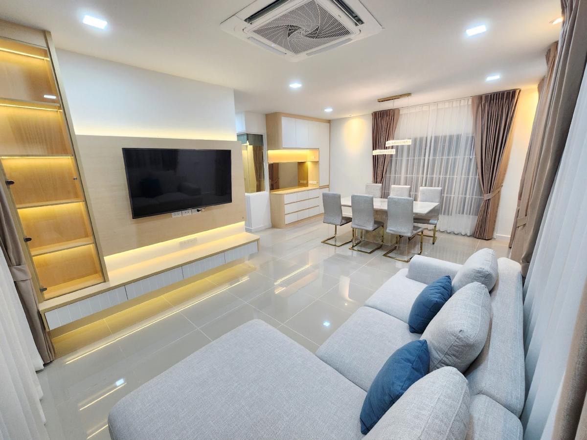 For RentHouseSamut Prakan,Samrong : House for rent @Golden Ao Sukhumvit-Lasal (Golden Neo Sukhumvit La Sal Sukhumvit 113) 80,000/month 
 

