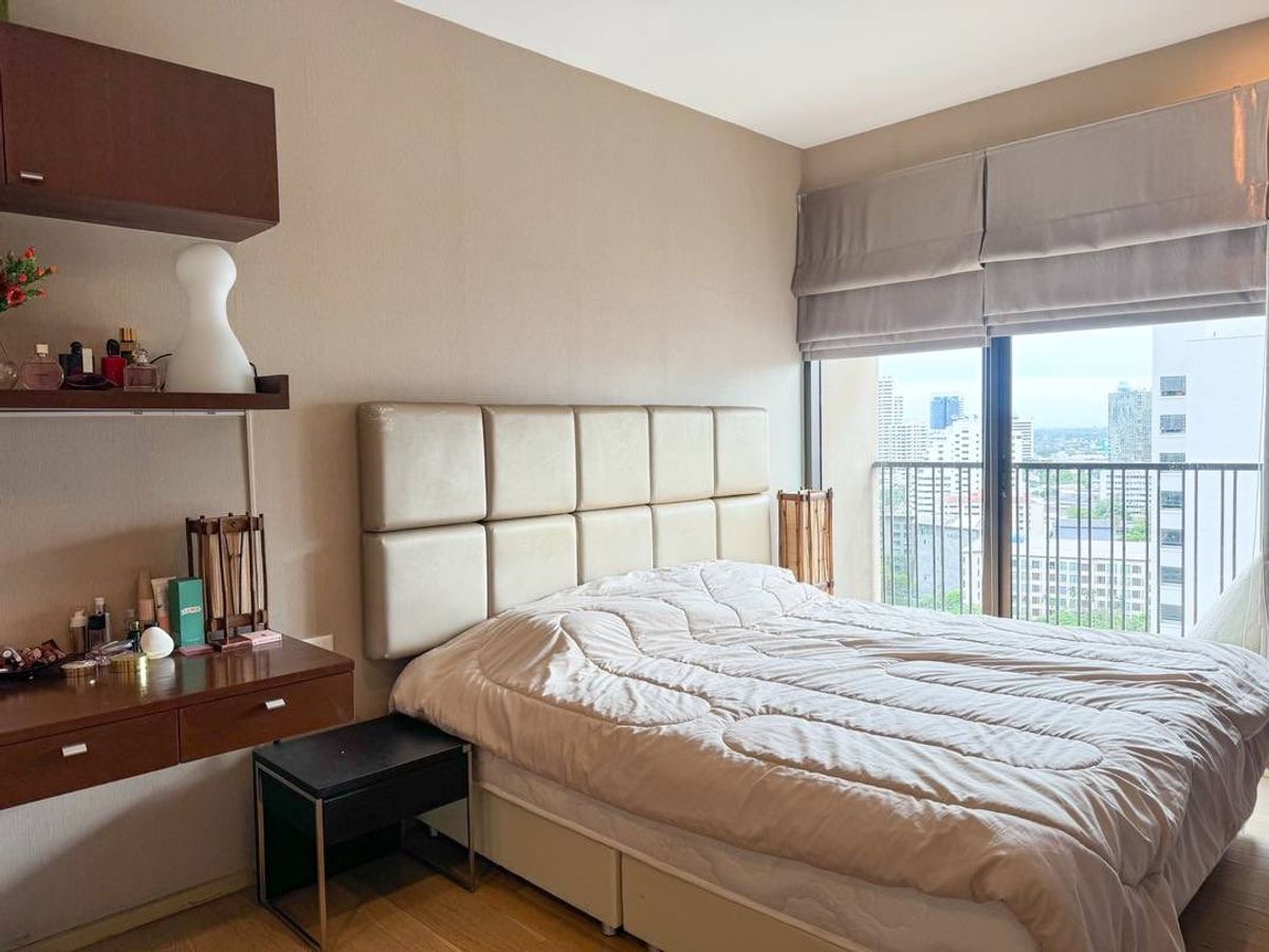 For RentCondoSukhumvit, Asoke, Thonglor : For Rent & GT; & GT; NOBLE REFINE SUKHUMVIT 26 📢⭐ Floor 17, 47.7 sq.whum room, beautiful furniture, beautiful decoration, new remote condo on the location, near BTS with only 300 meters #LV-MO1804