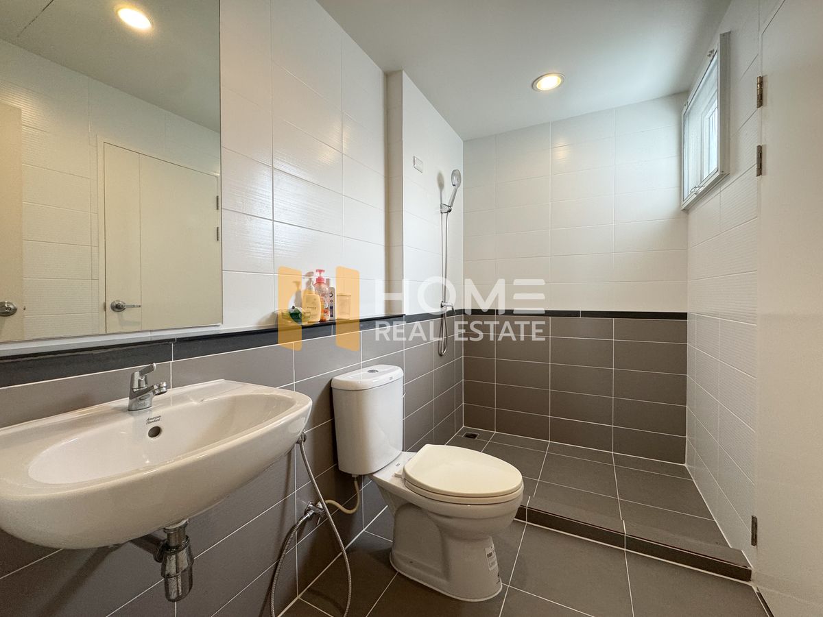 ขายทาวน์โฮมลาดกระบัง สุวรรณภูมิ : ขายด่วน ราคาดีที่สุดในโครงการ 🔥 บ้านกลางเมือง สวนหลวง / 3 ห้องนอน (ขาย), Baan Klang Muang Suanluang / 3 Bedrooms (FOR SALE) FON093