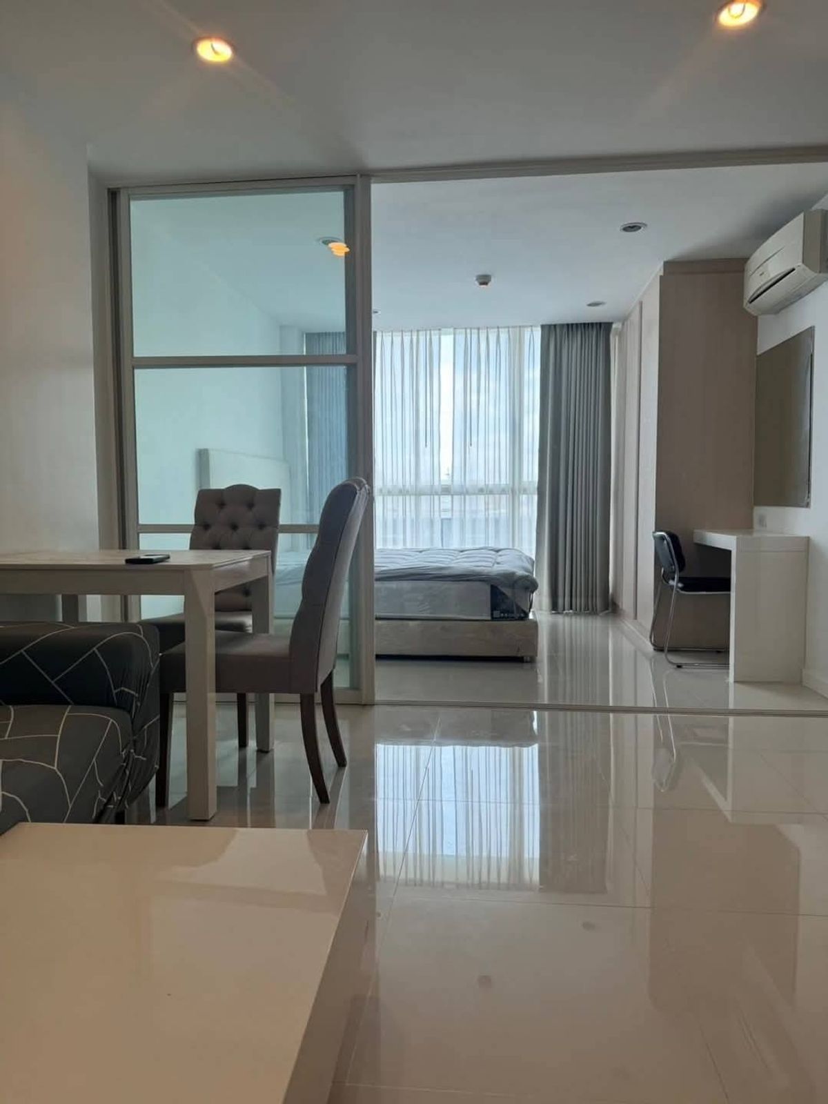ให้เช่าคอนโดพัฒนาการ ศรีนครินทร์ : FOR RENT>> Element Srinakarin>> ชั้น 8 ขนาด 37 ตร.ม. ตึก 7 📌ตรงข้ามซีคอนศรีนครินทร์ รถไฟฟ้าสายสีเหลือง   เฟอร์นิเจอร์ เครื่องใช้ไฟฟ้าครบครัน พร้อมเข้าอยู่ #LV-MO1795