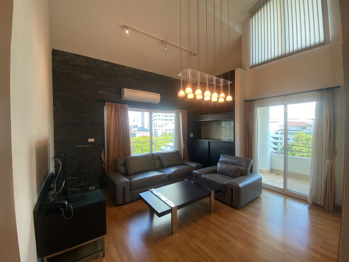 ให้เช่าคอนโดสุขุมวิท อโศก ทองหล่อ : ✨ ให้เช่า คอนโดสไตล์เรียบหรู 3 ห้องนอน Duplex ใจกลางสุขุมวิท เฟอร์ครบ ใกล้ BTS พร้อมพงษ์ พร้อมเข้าอยู่ทันที!