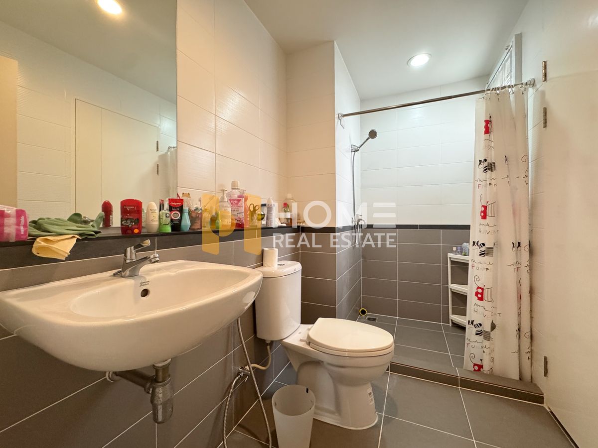 ขายทาวน์โฮมลาดกระบัง สุวรรณภูมิ : ขายด่วน ราคาดีที่สุดในโครงการ 🔥 บ้านกลางเมือง สวนหลวง / 3 ห้องนอน (ขาย), Baan Klang Muang Suanluang / 3 Bedrooms (FOR SALE) FON093