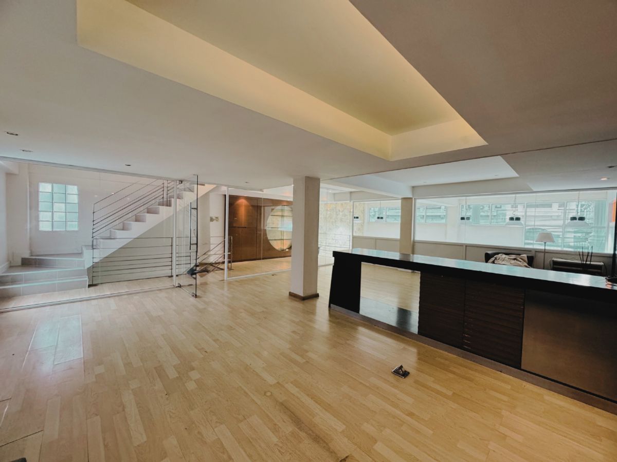 For RentShop HouseRatchadapisek, Huaikwang, Suttisan : For Rent 5-Storey Commercial Building (2 Units) – Only 3 Minutes to MRT Sutthisan