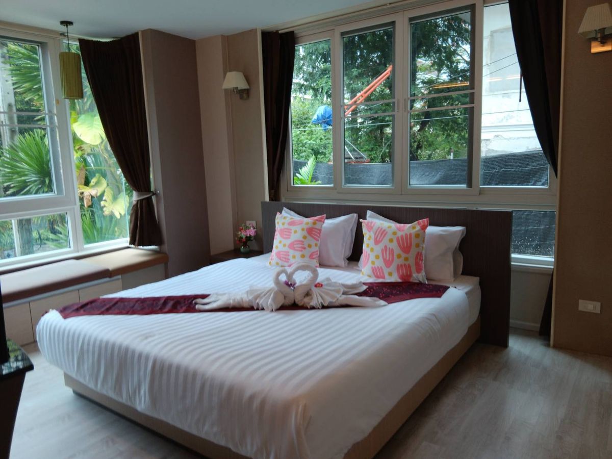 For RentSukhumvit, Asoke, Thonglor : M1043 For Rent Shine @33 Service Apartment Sukhumvit 33