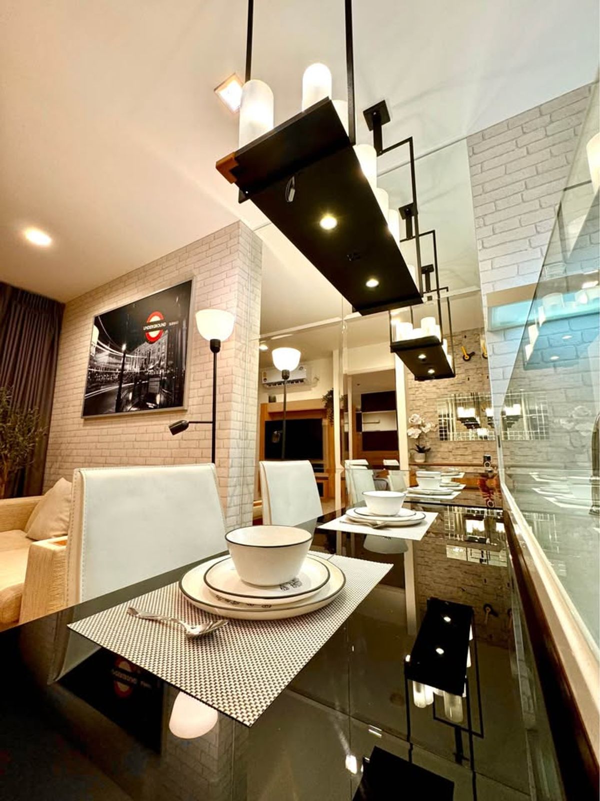 CondoOnnut, Udomsuk : Rhythm Sukhumvit 50 condo, convenient transportation, near the BTS train, has a full furniture shuttle. Ready to stay immediately  