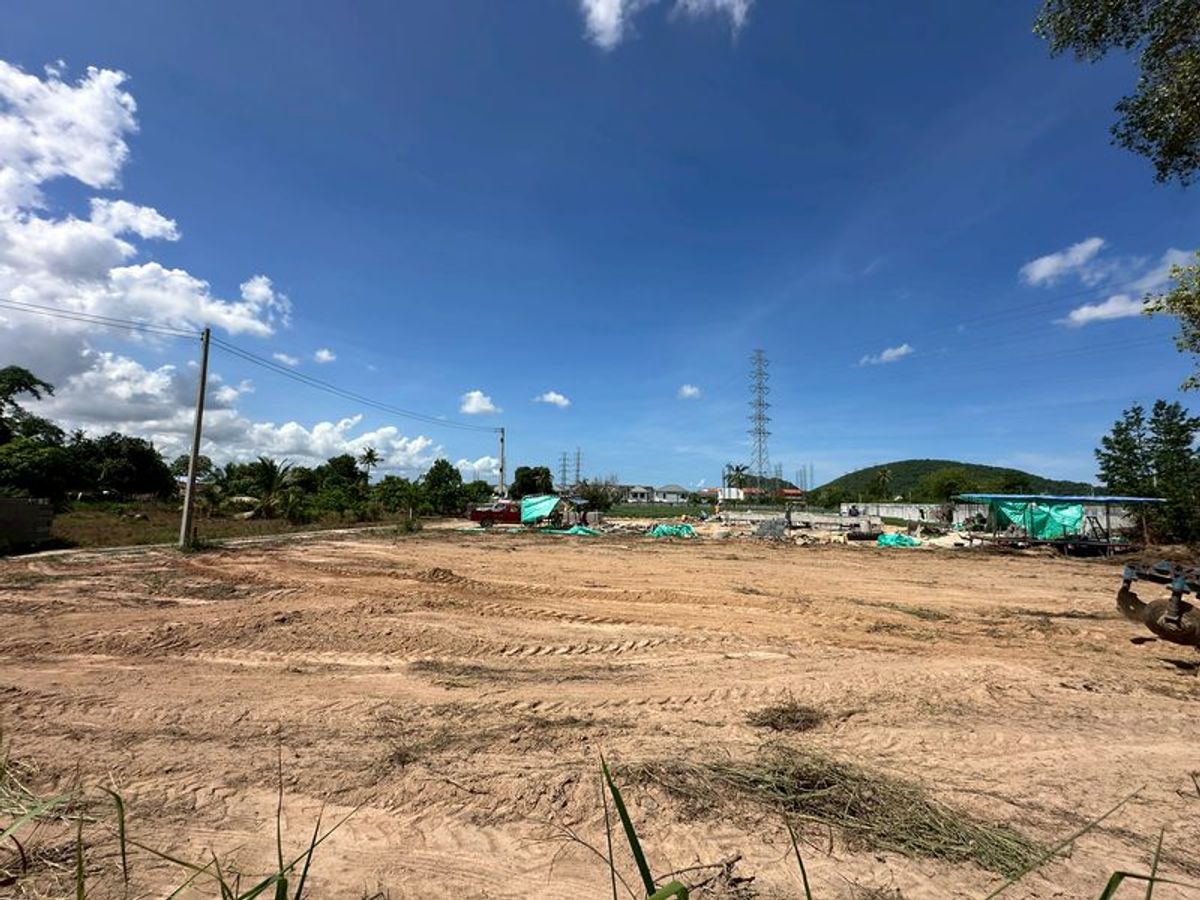 ขายที่ดินศรีราชา แหลมฉบัง บ้านบึง : ขายที่ดินเปล่าศรีราชา ที่ดินใกล้แหล่งชุมชน เดินทางสะดวก อัสสัมชัญ - ศรีราชา