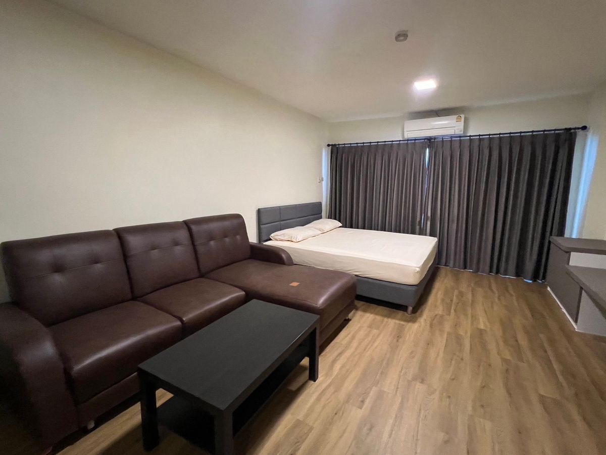 For RentCondoRatchadapisek, Huaikwang, Suttisan : Condo near MRT Cultural Center-CW Tower-Forum Tower-RS Tower -The Street -Big C