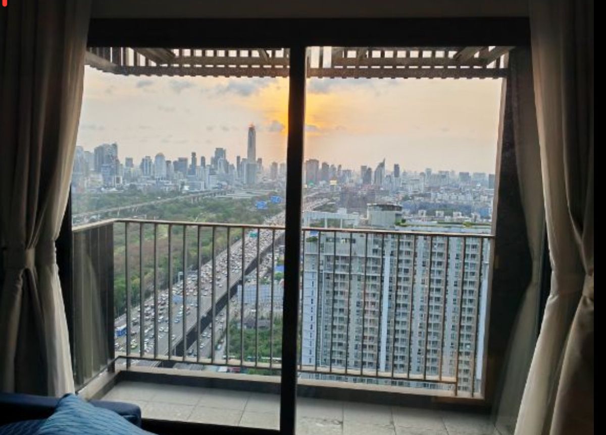 For RentCondoRama9, Petchburi, RCA : 🌈🌈🔥FOR Rent Condo Life Hype Asoke   ให้เช่าคอนโด ไลฟ์ อโศก ไฮป์

#MRTRAMA9 #centralrama9 #พระราม9 #มศว #เพชรบุรี 

🚫 Minimum 1 year contract 
🚫 Not Pet  Not Smoke 
❌ ❌Not co-agent ❌❌
.
〽️RENT 23,000>>> 21,000 THB
.
🔹 1 Bedroom  1 Bathroom 
.
🔸Are