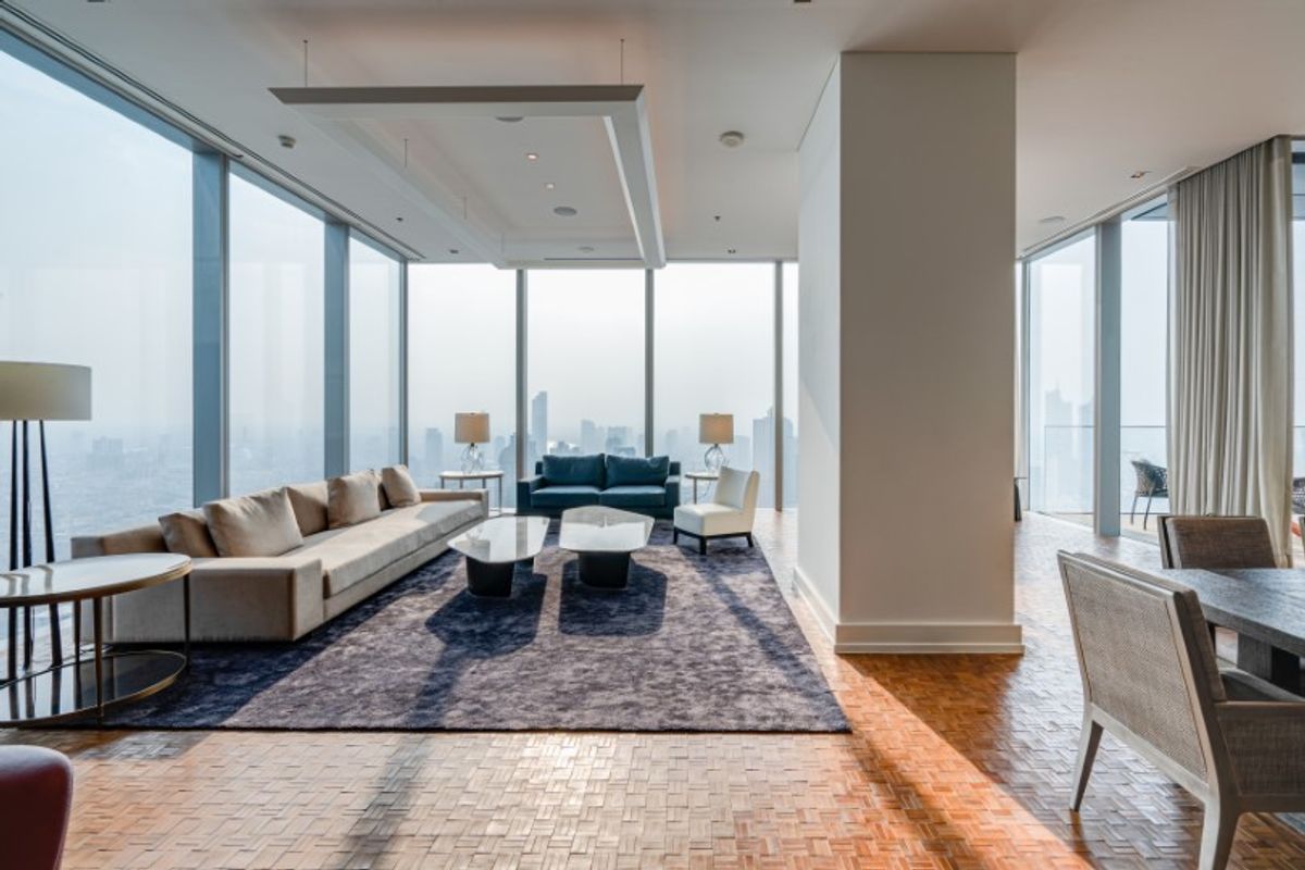 ขายคอนโดสาทร นราธิวาส : The Ritz Carlton Residences, 4 ห้องนอน พร้อมเฟอร์นิเจอร์ และเครื่องใช้ไฟฟ้า