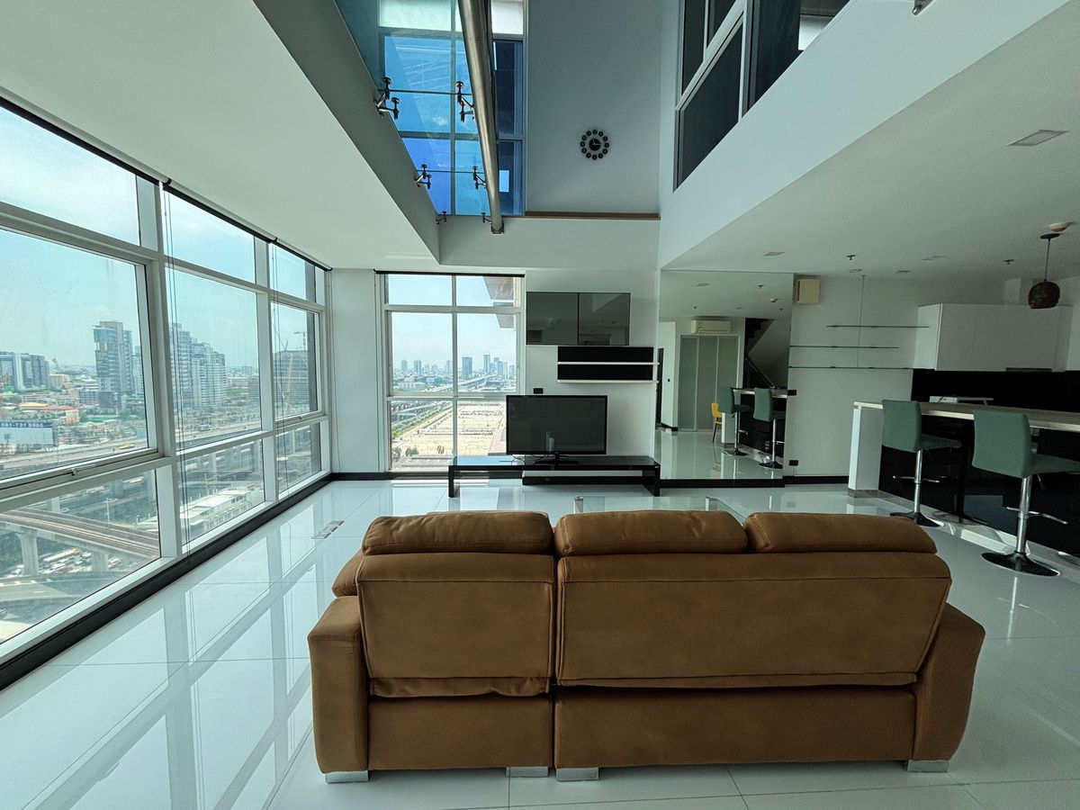 CondoBangna, Bearing, Lasalle : Duplex Rare Item @the Coast Bangkok 2, 150 sq.m. | Floor 21 | Beautiful view, no building | Rare room in the heart of Bang Na