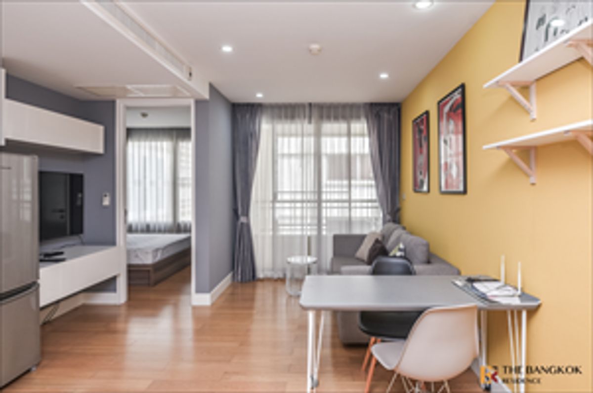 For SaleCondoSathorn, Narathiwat : Collezio Sathorn - Pipat | 1 Bed 1 Bath | 42 SQ.M. | 5.45MB by James Tel/Line: 065-824-1025