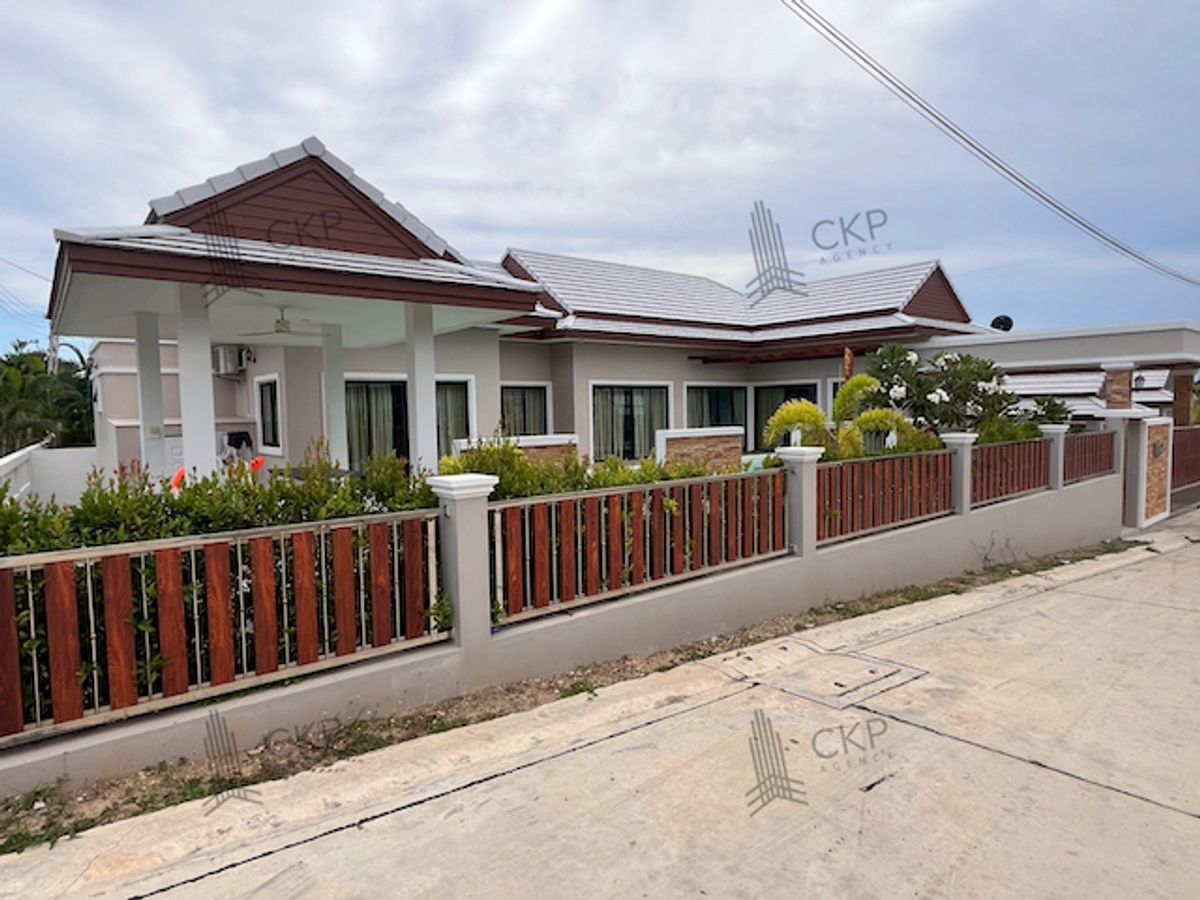 For SaleHuahin, Prachuap Khiri Khan, Pran Buri : Baan Plu Villa Pranburi with a large private pool, close to tourist attractions, close to shopping malls, can be rented out for further profit.
