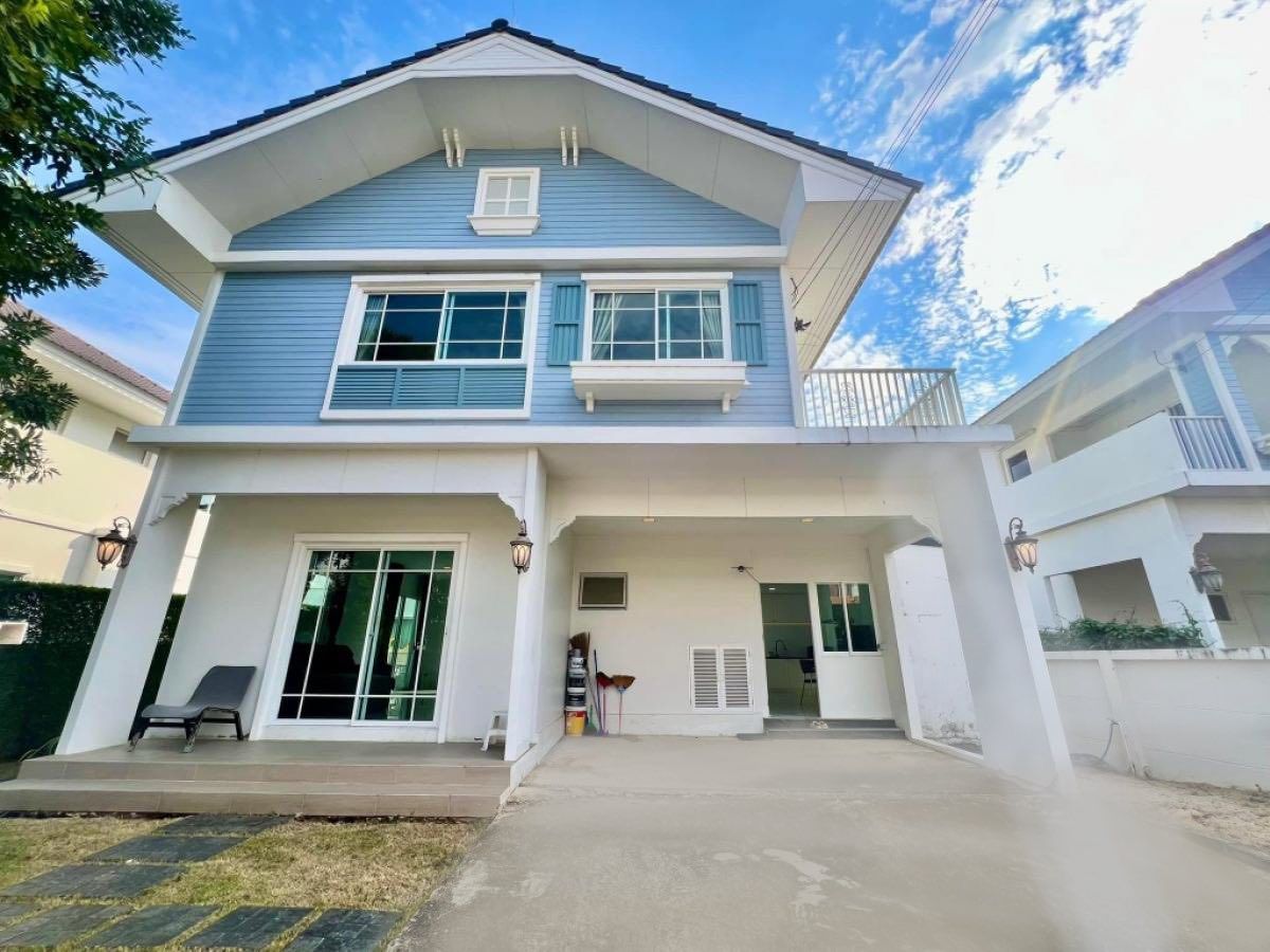ให้เช่าบ้านลาดกระบัง สุวรรณภูมิ : บ้านเดี่ยว 2 ชั้น พร้อมเฟอร์นิเจอร์ ตกแต่งสวยงาม ให้เช่า ย่านศรีนครินทร์-ร่มเกล้า ใกล้ลิตเติ้ลวอล์ค กรุงเทพกรีฑา เพียง 2.9 กม.