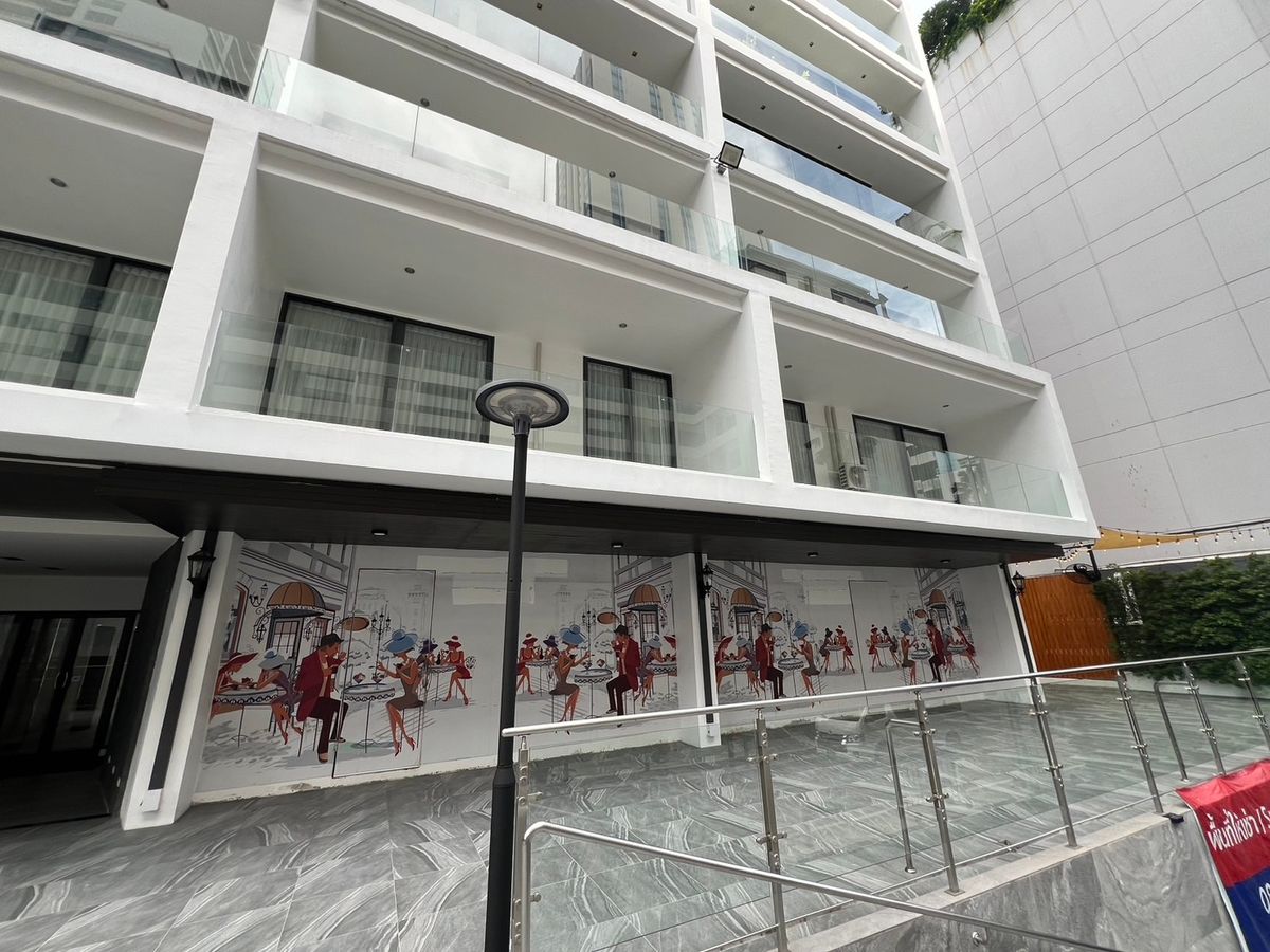 ให้เช่าโชว์รูมนานา : ให้เช่า Retail สุขุมวิท BTSนานา กรุงเทพ BRE22604