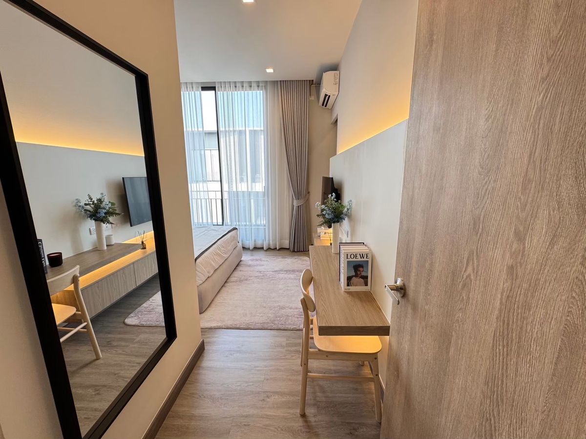 For SaleOfficeRama5, Ratchapruek, Bangkruai : For sale, luxury townhome, 3.5 floors, 4 bedrooms, 4 bathrooms, 2 projects, Nue Cove North, Ratchaphruek