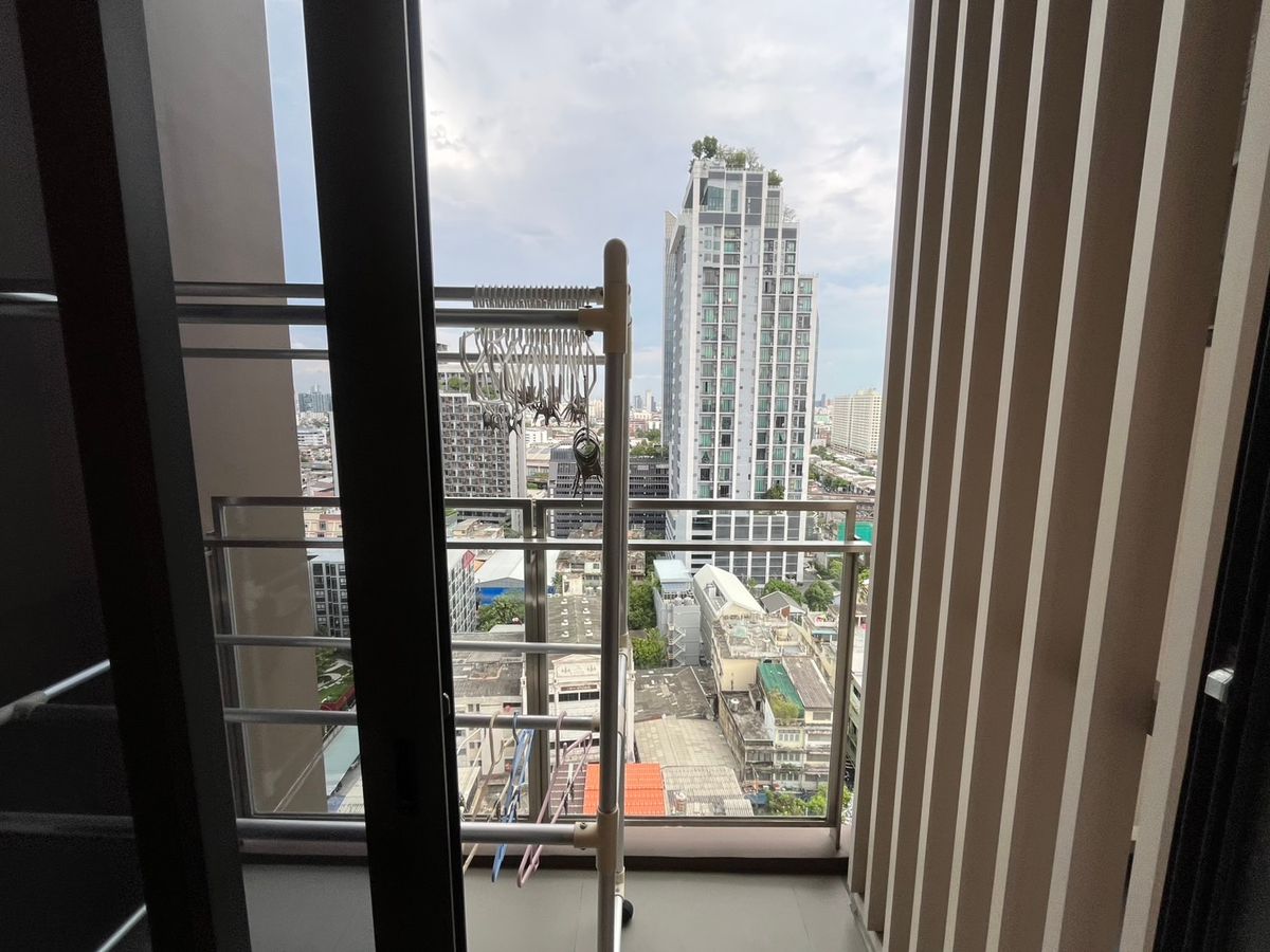 For SaleCondoSapankwai,Jatujak : Cheaper than this, no longer with The Line at the square meter below four positions, good position The owner is very cute. The cheap selling. Just want to go home. Interested, please contact 0876358339. Dont miss it!