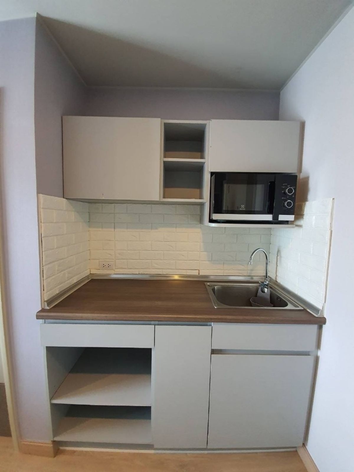 For SaleCondoSapankwai,Jatujak : S-LUCP102  SALE condo Lumpini Selected Sutthisan-Saphankhwai, floor 28, size 28 sqm. fully furnished 3.09 million, 064-959-8900