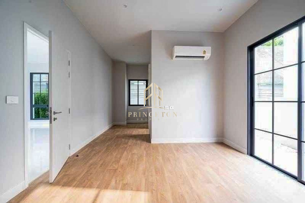 HousePattanakan, Srinakarin : Luxury House For Sale or Rent Narasiri Krungthep Kreetha 📞092-4252445