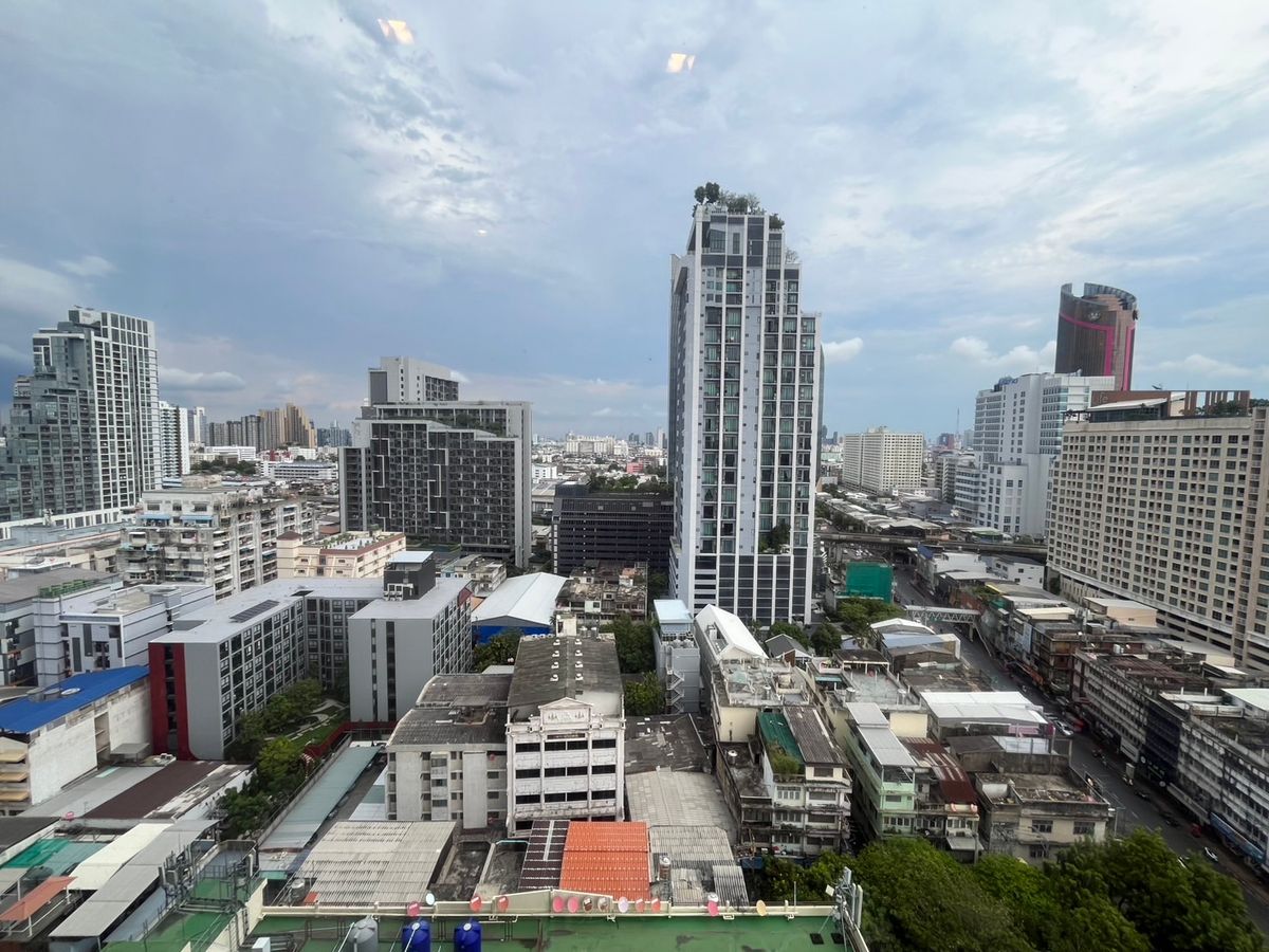 For SaleCondoSapankwai,Jatujak : Cheaper than this, no longer with The Line at the square meter below four positions, good position The owner is very cute. The cheap selling. Just want to go home. Interested, please contact 0876358339. Dont miss it!