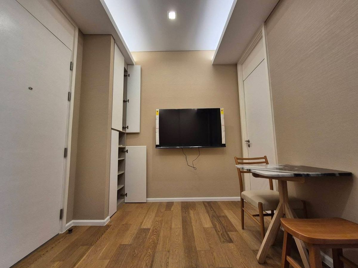 ให้เช่าคอนโดลาดพร้าว เซ็นทรัลลาดพร้าว : ให้เช่า 📍 The Saint Residences 📍 เฟอร์นิเจอร์ และ เครื่องใช้ไฟฟ้าครบ ใกล้ BTS ห้าแยกลาดพร้าว