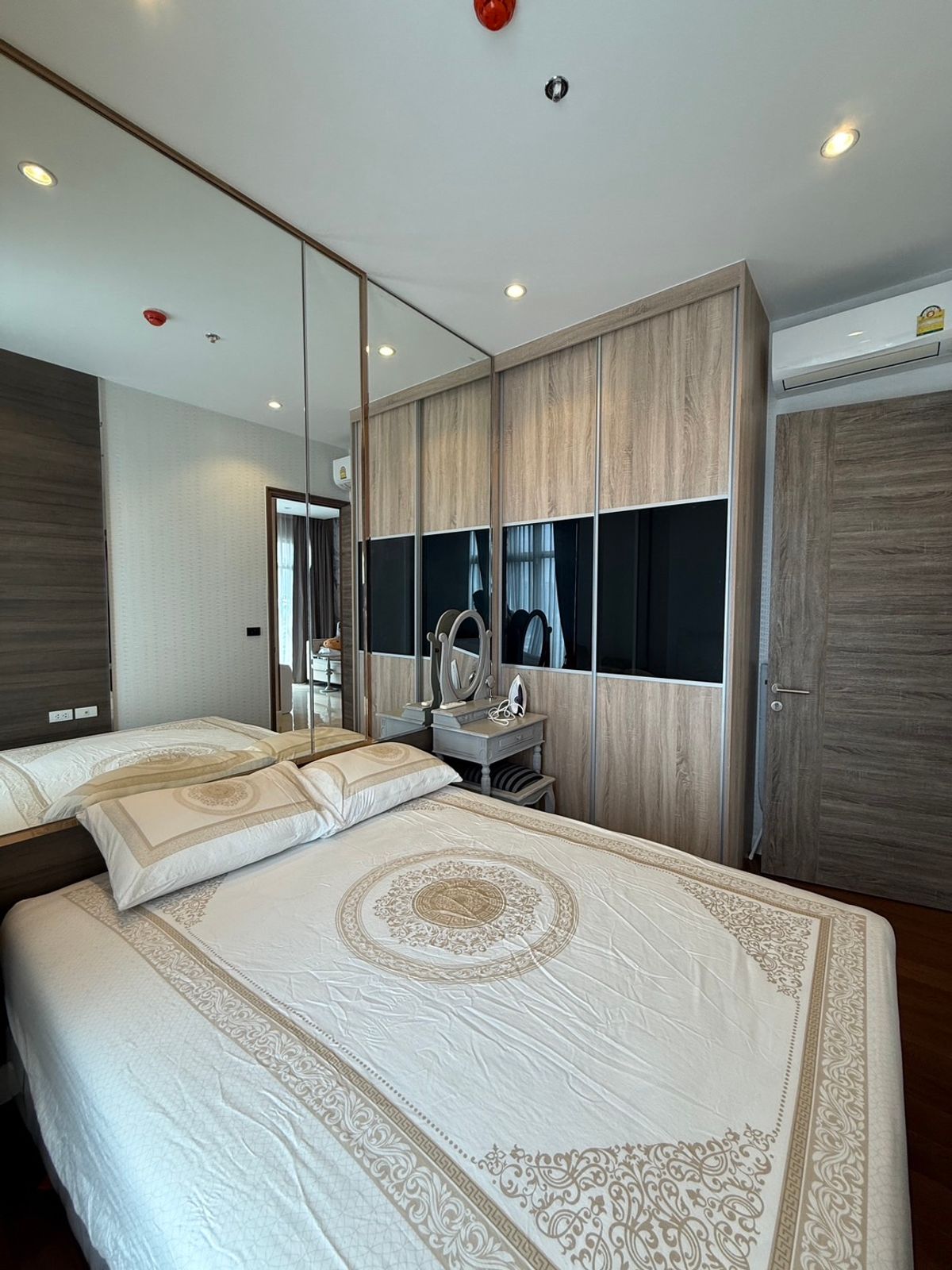 ให้เช่าคอนโดอ่อนนุช อุดมสุข : Condo for Rent: Mayfair Place Sukhumvit 50