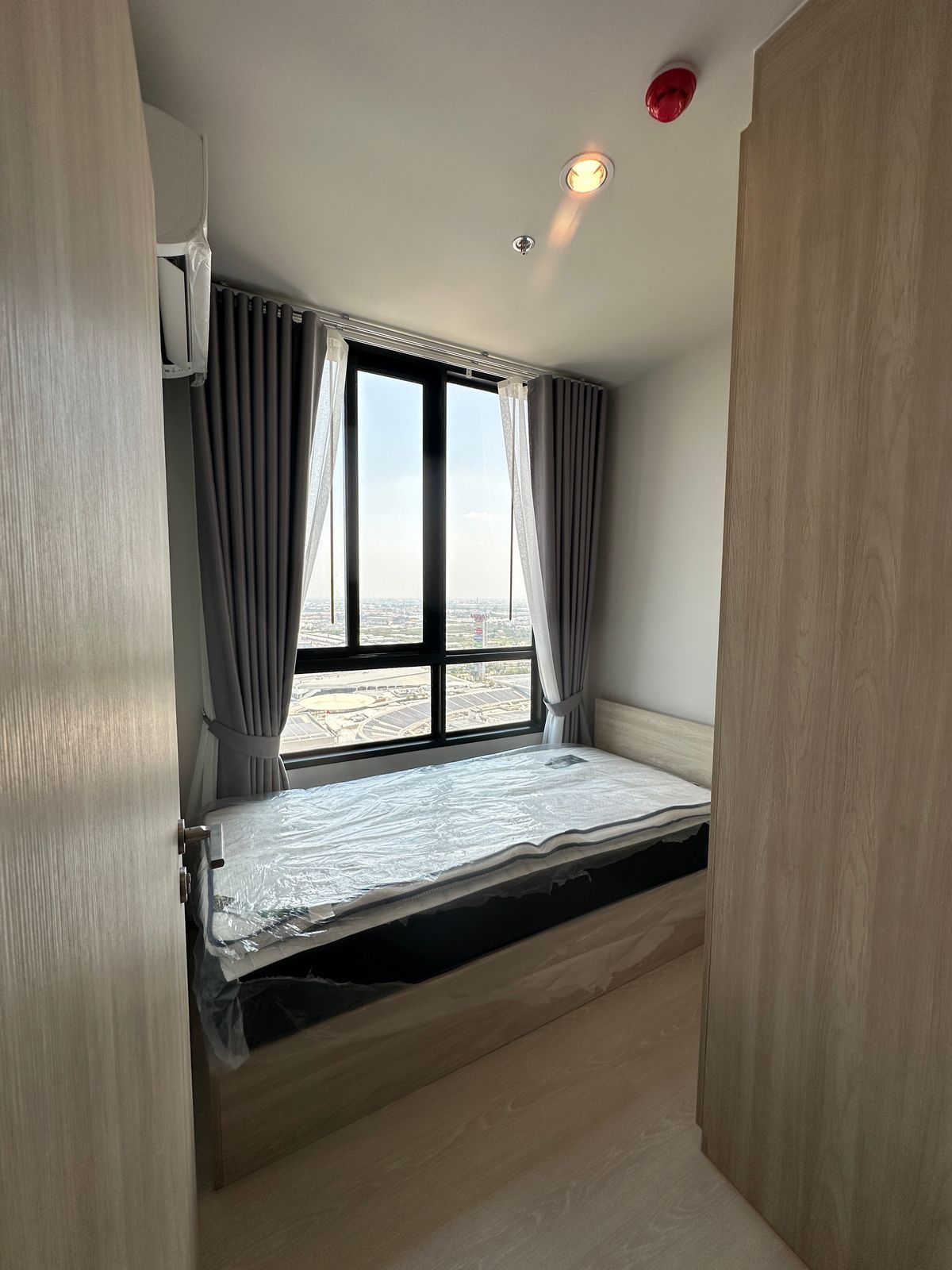 ให้เช่าคอนโดบางนา แบริ่ง ลาซาล : ให้เช่า 📍 Nue Mega Plus Bangna 📍 2 ห้องนอน เฟอร์นิเจอร์ และ เครื่องใช้ไฟฟ้าครบ 