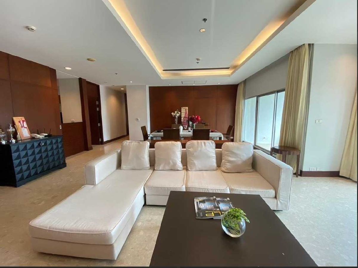 For RentCondoWitthayu, Chidlom, Langsuan, Ploenchit : Condo for Rent Royal Residence Park, 220 sq.m., Near Central Chidlom