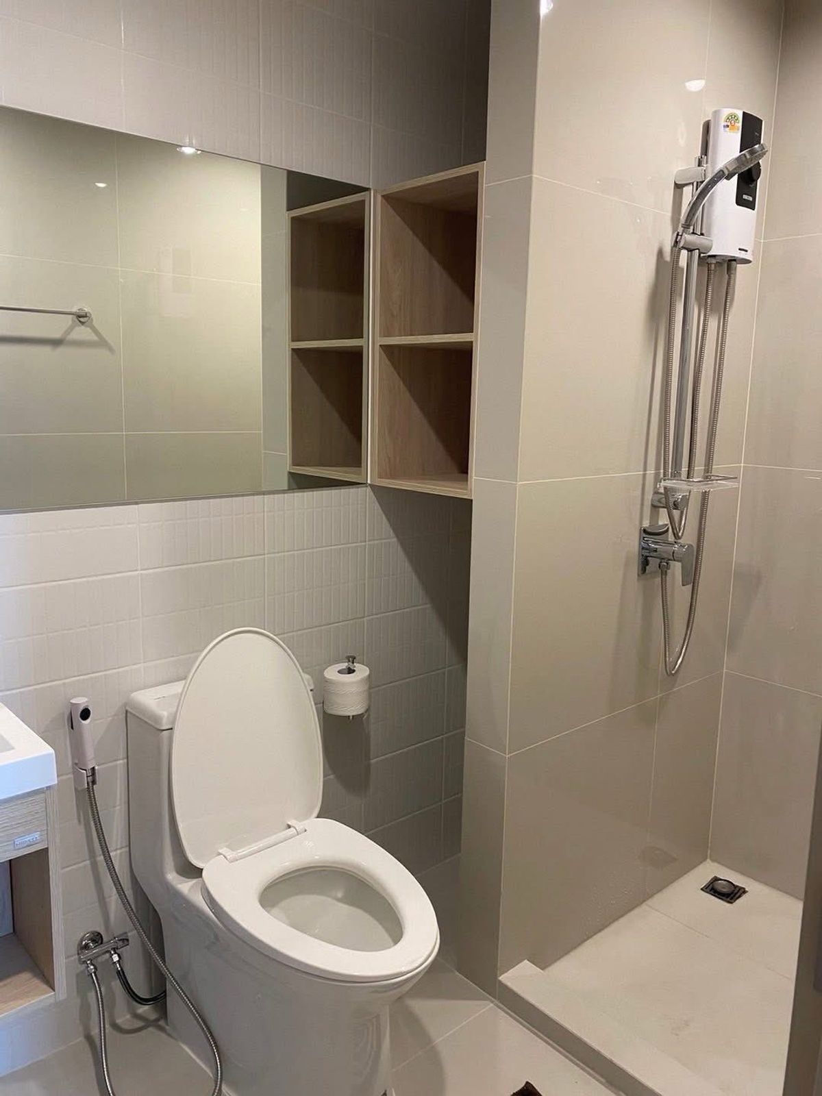 ให้เช่าคอนโดบางนา แบริ่ง ลาซาล : ให้เช่า 🔥 Nue Mega Plus Bangna 🔥 เฟอร์นิเจอร์ และ เครื่องใช้ไฟฟ้าครบ ใกล้ MEGA