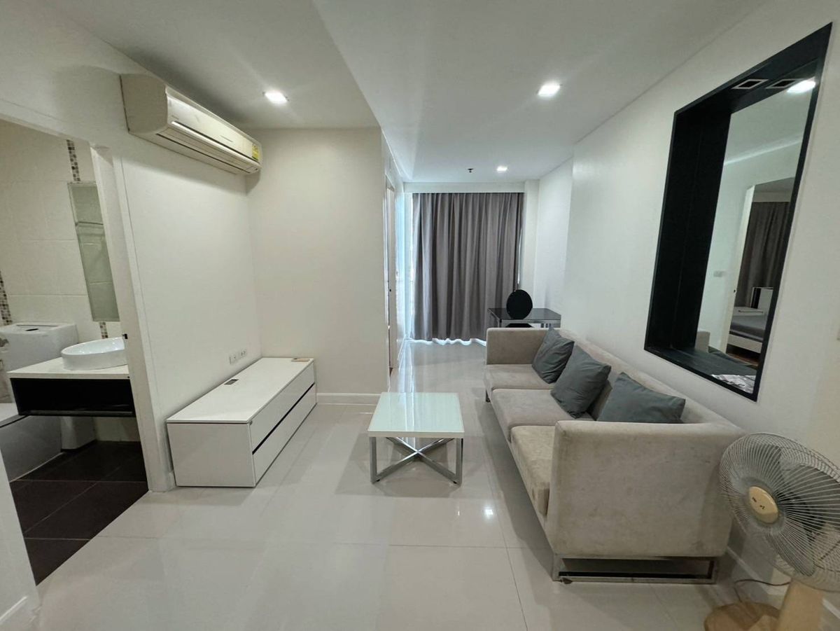 For RentCondoSiam Paragon ,Chulalongkorn,Samyan : !! Beautiful room for rent. Wish @ samyan (Samyan Sam Yan) near MRT Sam Yan