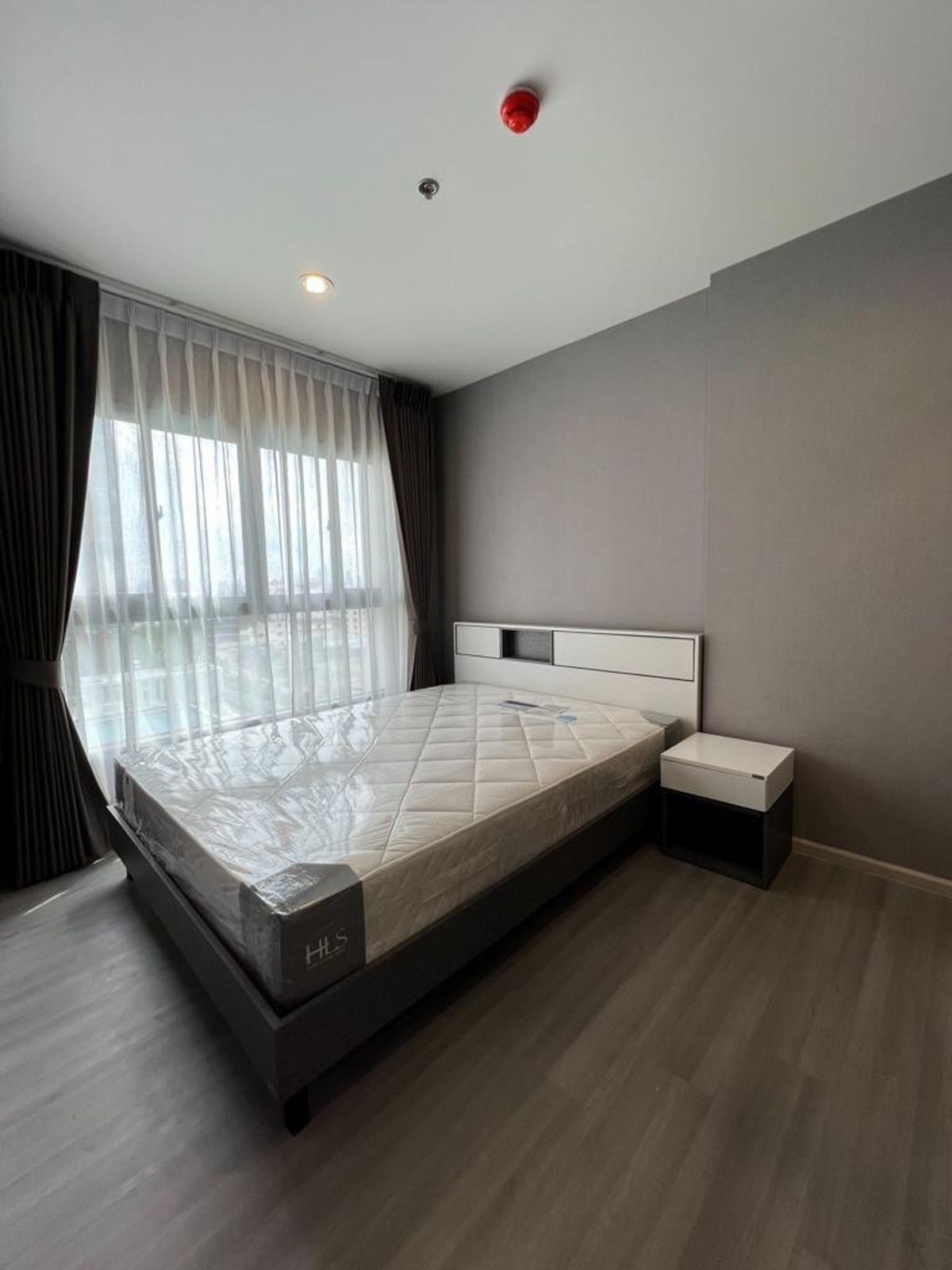 ขายคอนโดปิ่นเกล้า จรัญสนิทวงศ์ : ขาย เดอะพาร์คแลนด์ จรัญ-ปิ่นเกล้า เลขที่ 7/129 (B816)