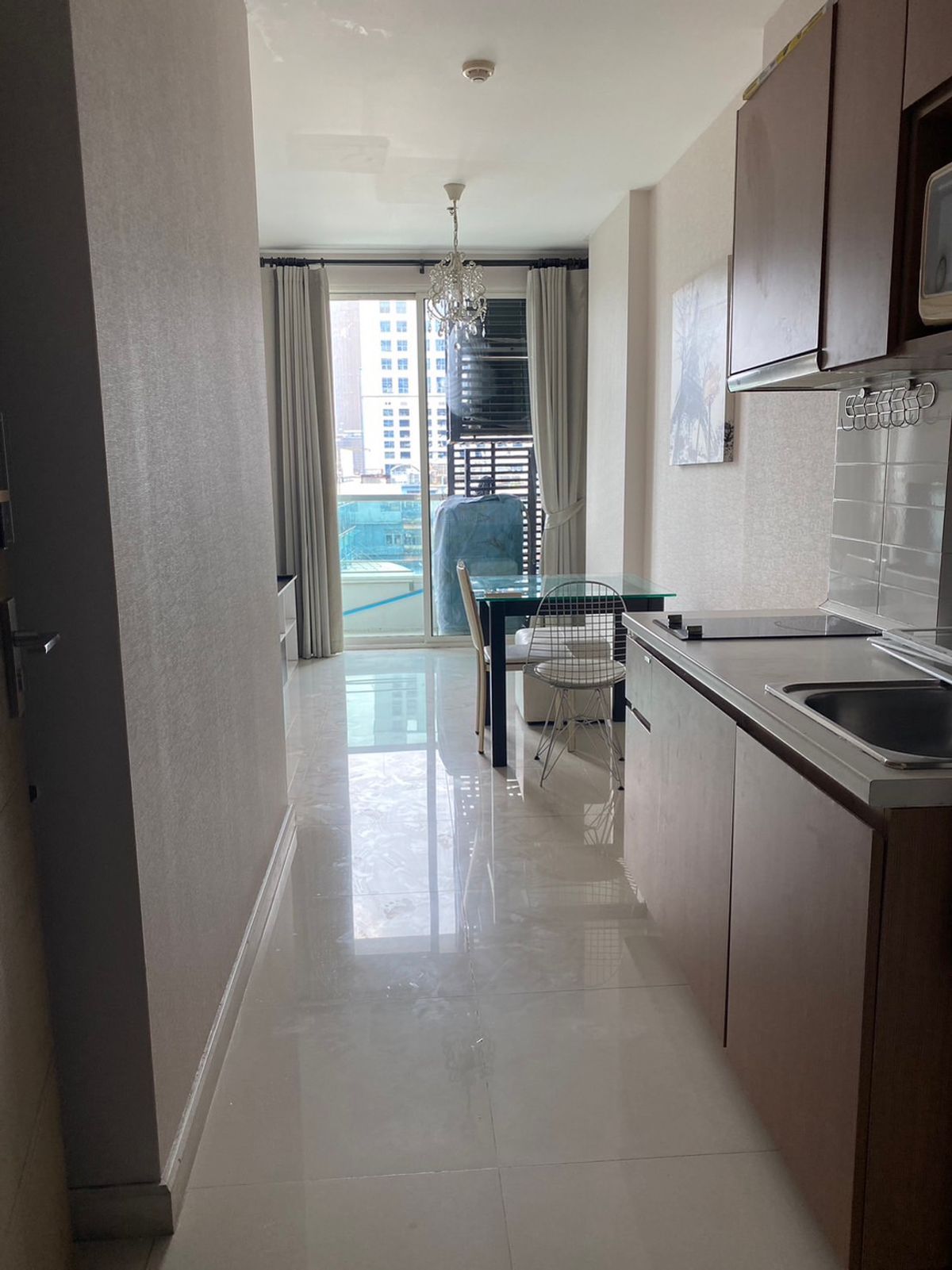 For SaleCondoSapankwai,Jatujak : Where to find it, get this much, next to Saphan Khwai BTS, 0 meters in the heart of the city to Siam for 15 minutes, 3 minutes to five, Lat Phrao Intersection will really miss. Interested, please contact 0876358339.