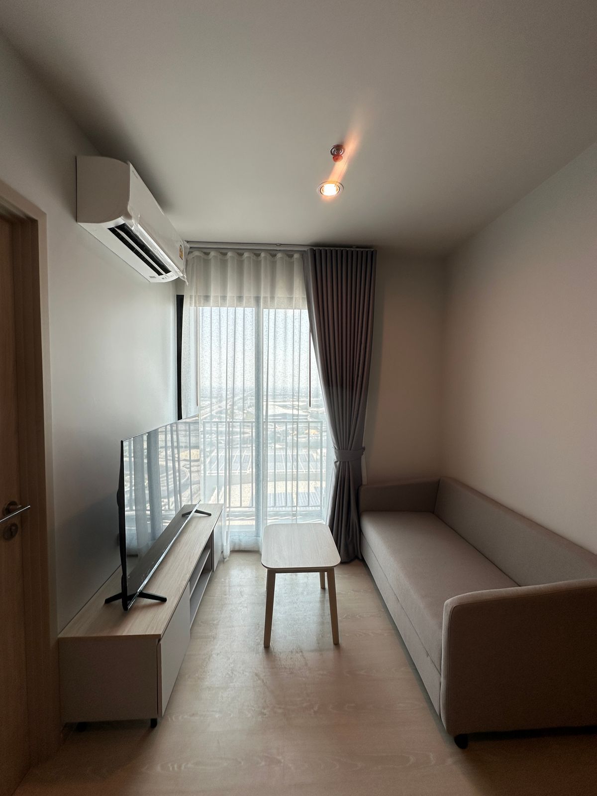 ให้เช่าคอนโดบางนา แบริ่ง ลาซาล : ให้เช่า 📍 Nue Mega Plus Bangna 📍 2 ห้องนอน เฟอร์นิเจอร์ และ เครื่องใช้ไฟฟ้าครบ 