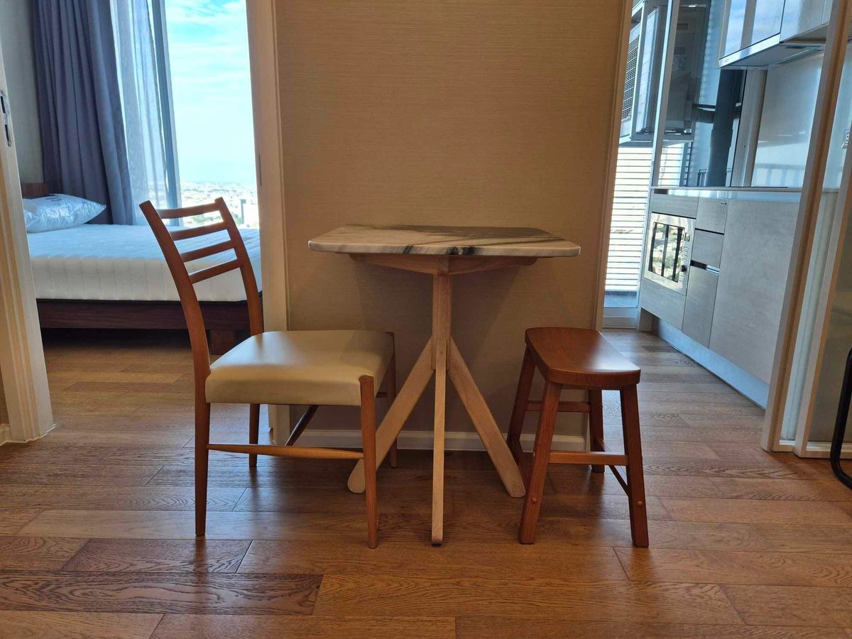 ให้เช่าคอนโดลาดพร้าว เซ็นทรัลลาดพร้าว : ให้เช่า 📍 The Saint Residences 📍 เฟอร์นิเจอร์ และ เครื่องใช้ไฟฟ้าครบ ใกล้ BTS ห้าแยกลาดพร้าว