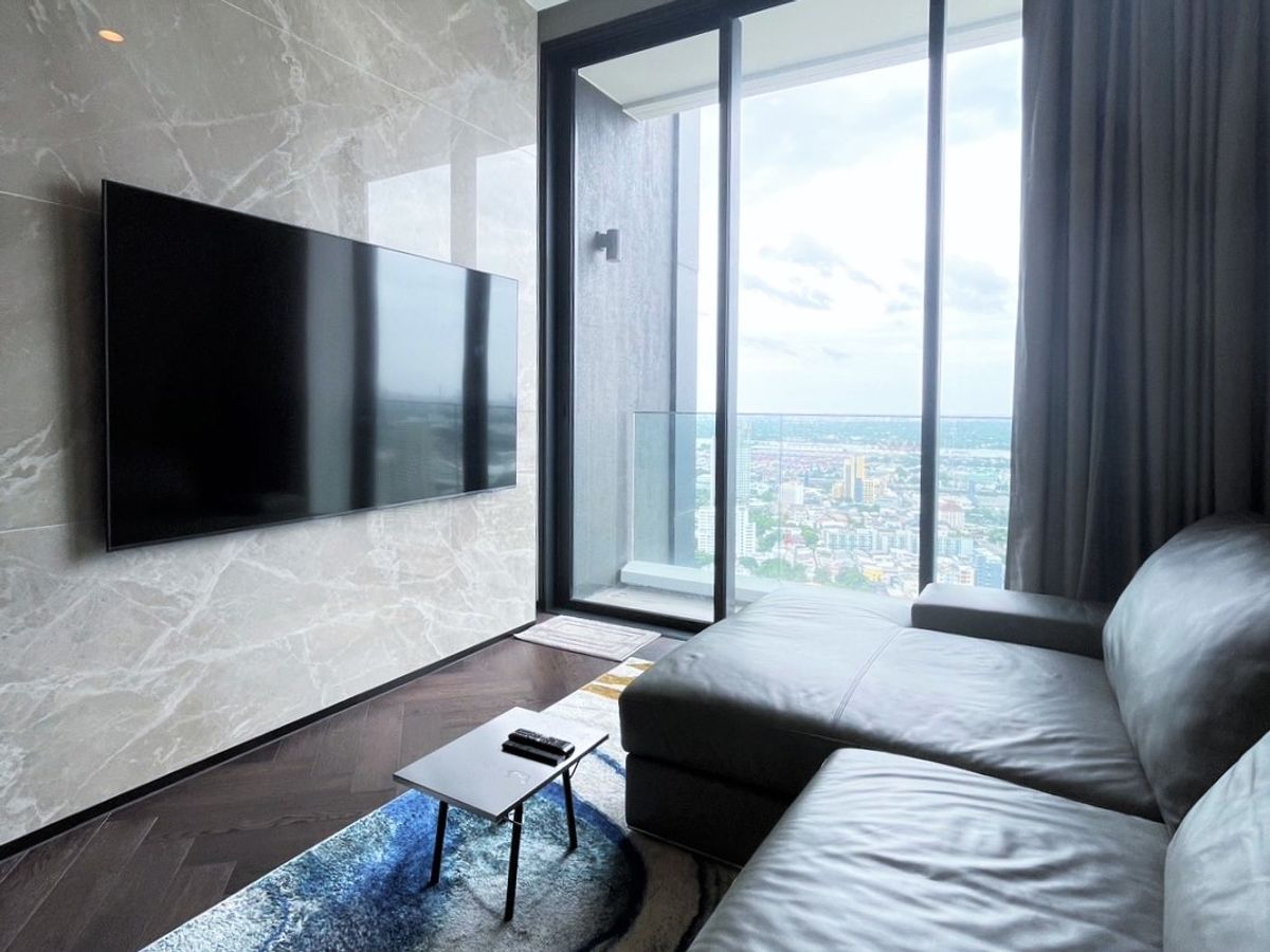 คอนโดสุขุมวิท อโศก ทองหล่อ : ดิ เอส สุขุมวิท 36 (The ESSE Sukhumvit 36) 2 ห้องนอน 2 ห้องน้ำ ขนาดพื้นที่ใช้สอย 72.36 ตร.ม ตกแต่งครบ วิวสวย