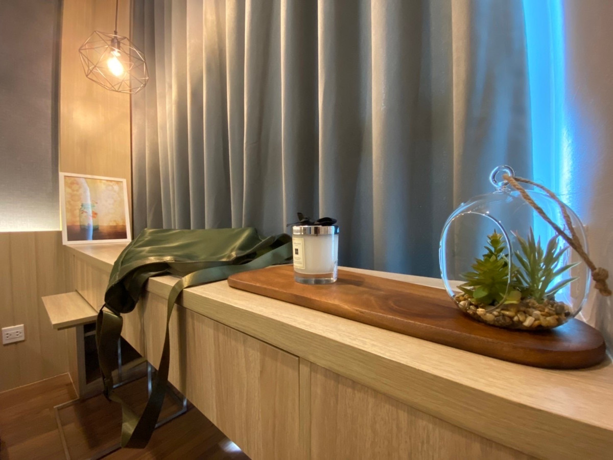 ให้เช่าคอนโดรัชดา ห้วยขวาง : ให้ เช่า ด่วน Noble Revolve Ratchada 2 (1ห้องนอน 1ห้องน้ำ)