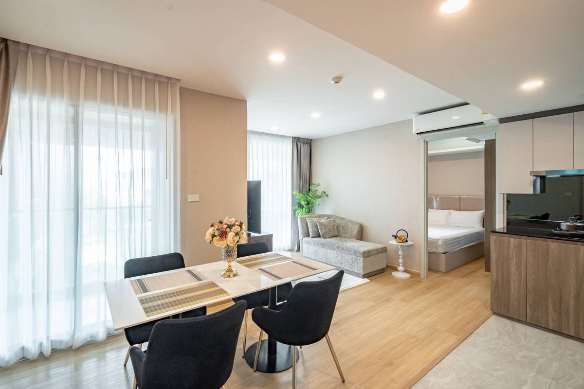 For RentCondoRama9, Petchburi, RCA : For rent Lloyd Soonvijai-Thonglor Price 55,000 baht [MKr250487]