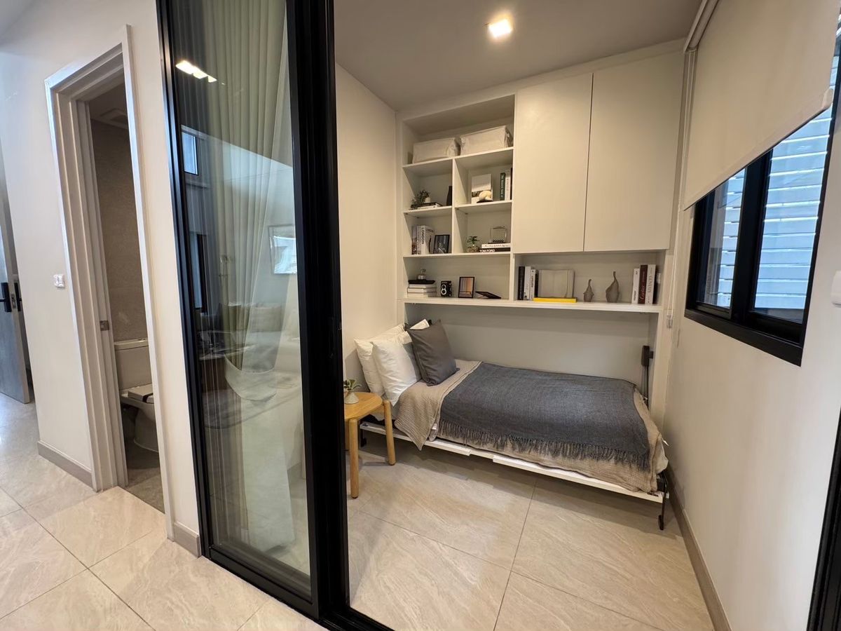 For SaleOfficeRama5, Ratchapruek, Bangkruai : For sale, luxury townhome, 3.5 floors, 4 bedrooms, 4 bathrooms, 2 projects, Nue Cove North, Ratchaphruek