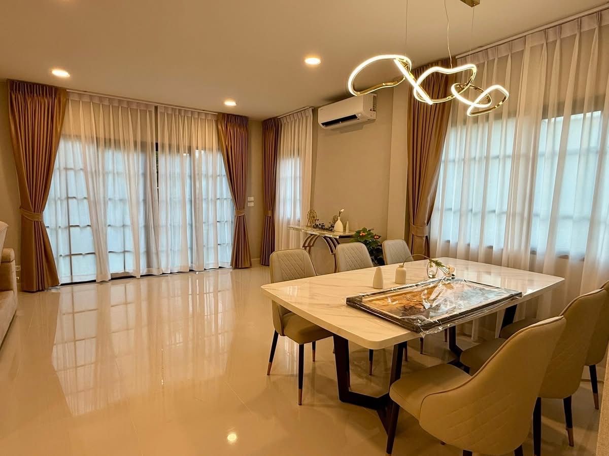 ให้เช่าบ้านบางนา แบริ่ง ลาซาล : ให้เช่าบ้านใหม่ พร้อมเข้าอยู่ Centro bangna