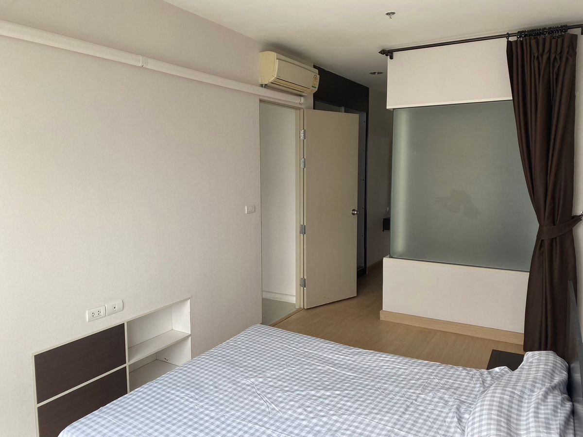 For SaleCondoSapankwai,Jatujak : Where to find it, get this much, next to Saphan Khwai BTS, 0 meters in the heart of the city to Siam for 15 minutes, 3 minutes to five, Lat Phrao Intersection will really miss. Interested, please contact 0876358339.