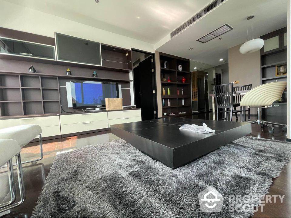 For SaleCondoPhuket : 2-BR Condo at The Height Condominium close to Thong Lo