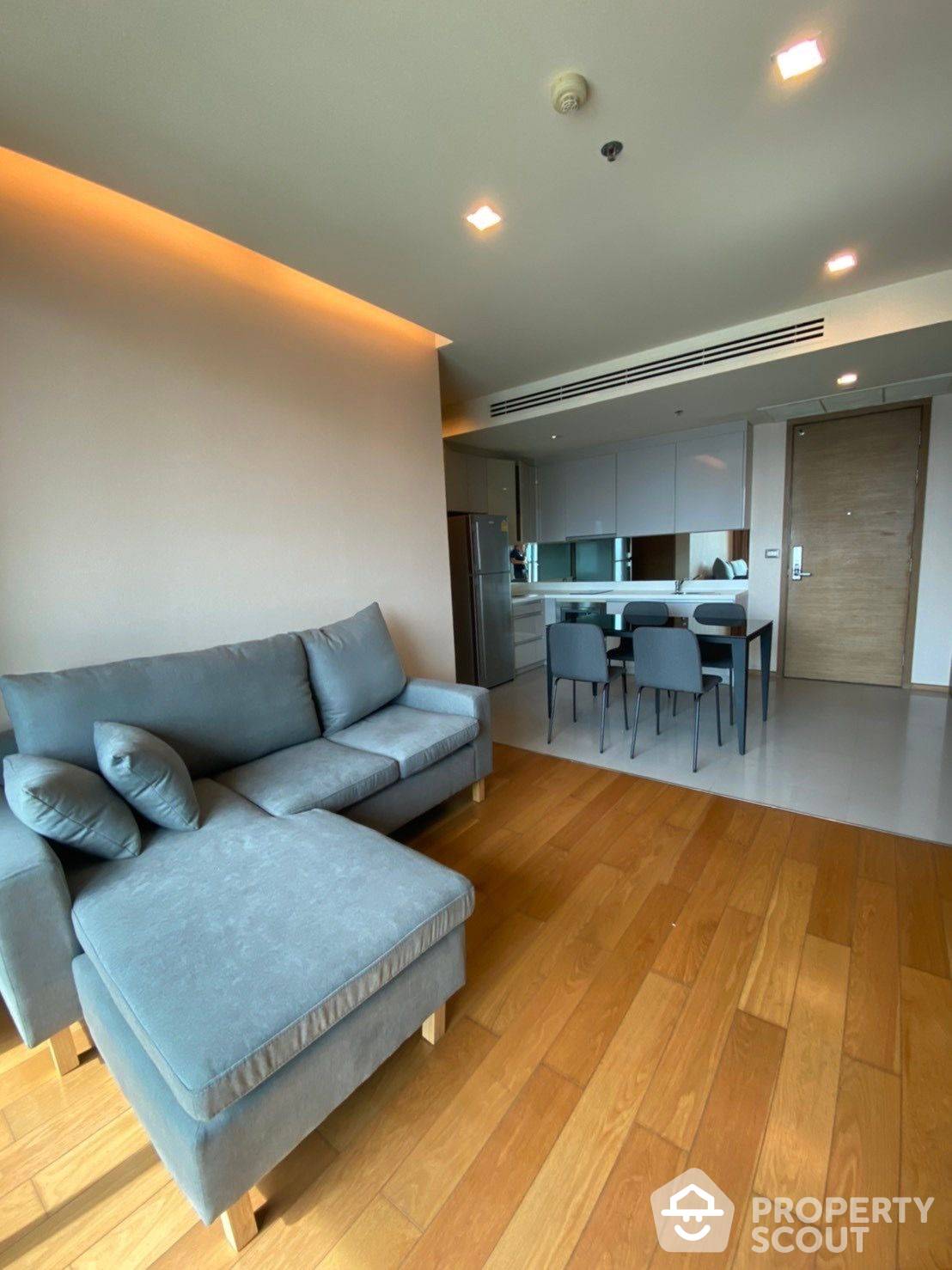 ขายคอนโดสาทร นราธิวาส : คอนโด 2-ห้องนอน ที่ ดิ แอดเดรส สาทร ใกล้ BTS เซนต์หลุยส์