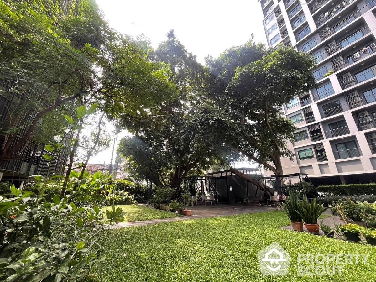For SaleCondoSathorn, Narathiwat : 1-BR Condo at The Seed Mingle Sathorn-Suanplu near BTS Sala Daeng