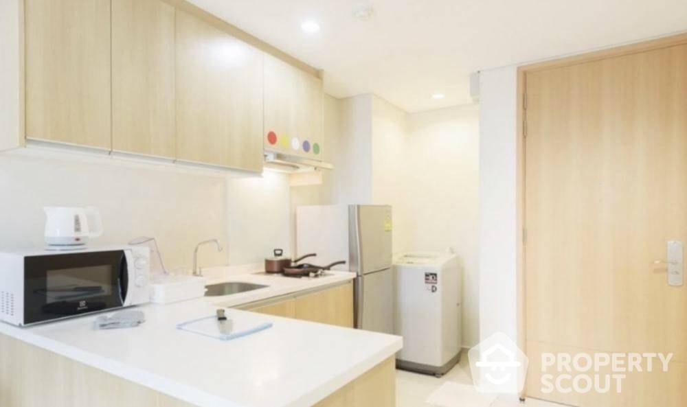 For SaleCondoRama9, Petchburi, RCA : 1-BR Condo at Villa Asoke near MRT Phetchaburi