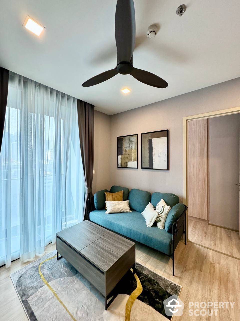 For SaleCondoRatchathewi,Phayathai : 2-BR Condo at XT Phayathai near BTS Phaya Thai