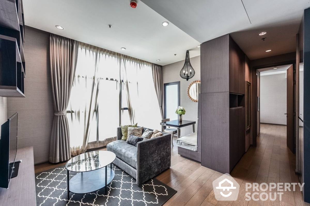 For SaleCondoSathorn, Narathiwat : 1-BR Condo at The Diplomat Sathorn near BTS Surasak