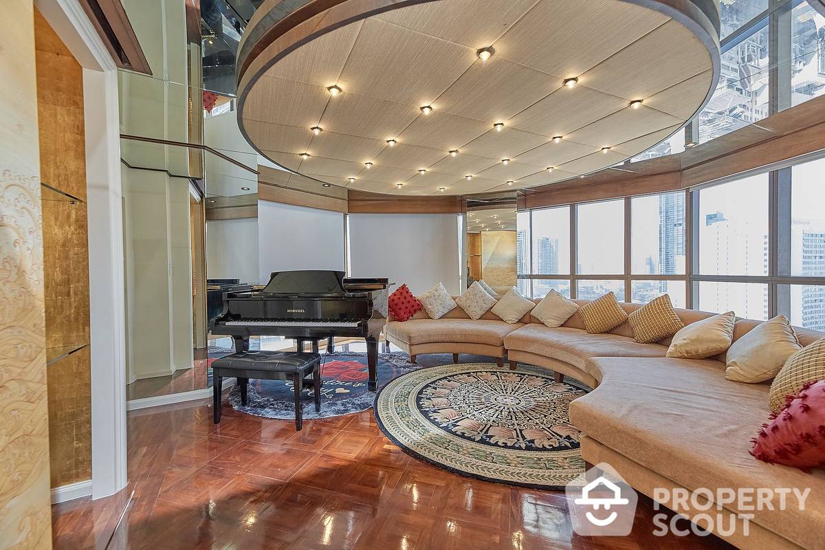 For SaleCondoSathorn, Narathiwat : 2-BR Condo at Nusa State Tower Condominium near BTS Saphan Taksin