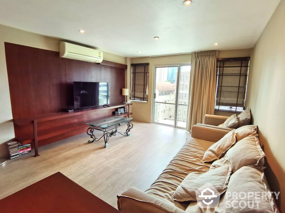 For SaleCondoSukhumvit, Asoke, Thonglor : 2-BR Condo at Raintree Villa Sukhumvit 53 near BTS Thong Lor